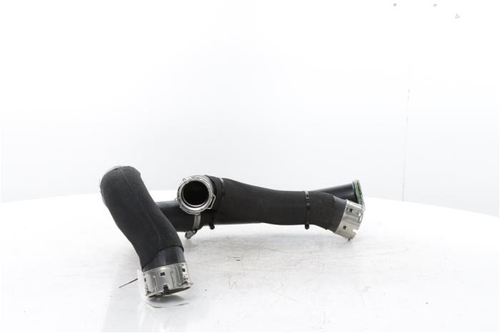 Intercooler Schlauch van een Opel Grandland (OV64) 1.2 Turbo 12V Hybrid 136 2025