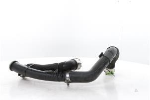 Intercooler Schlauch van een Opel Grandland (OV64) 1.2 Turbo 12V Hybrid 136 2025
