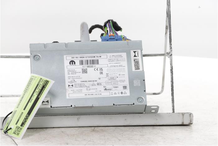 Usagé Module navigation Opel Grandland (OV64) 1.2 Turbo 12V Hybrid 136 Prix € 425,00 Règlement à la marge proposé par Snuverink Autodemontage
