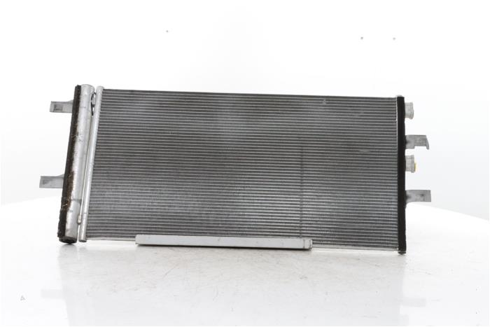 Gebrauchte Klima Kondensor BMW 1 serie (F40) 118i 1.5 TwinPower 12V Preis € 95,00 Margenregelung angeboten von Snuverink Autodemontage
