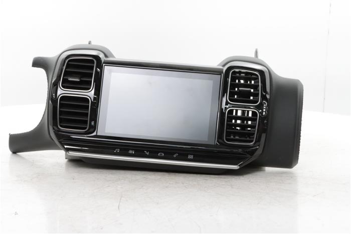 Begagnade Innerdisplay Citroen C5 Aircross I (A4/AC/AJ/AR) 1.2 e-THP PureTech 130 Pris € 175,00 Marginaltabell erbjuds av Snuverink Autodemontage