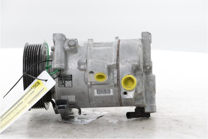 Usagé Pompe clim Alfa Romeo Tonale 1.5 VGT Hybrid Prix € 450,00 Règlement à la marge proposé par Snuverink Autodemontage