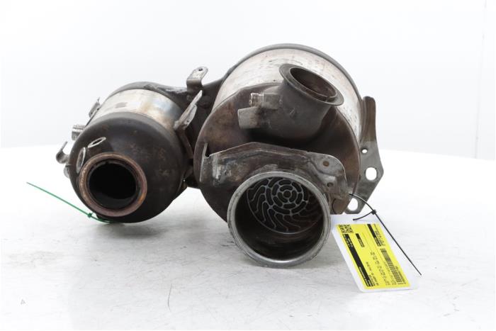Gebrauchte Rußfilter Volkswagen Caddy IV 2.0 TDI 75 Preis € 600,00 Margenregelung angeboten von Snuverink Autodemontage