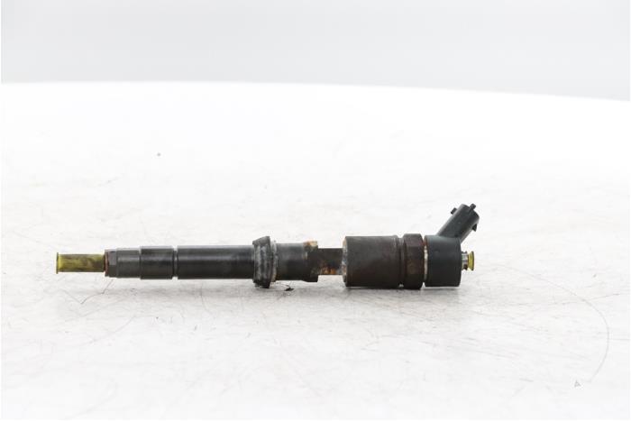 Używane Wtryskiwacz (Diesel) Fiat Ducato (250) 2.3 D 140 Multijet AdBlue Cena € 90,75 Z VAT oferowane przez Snuverink Autodemontage