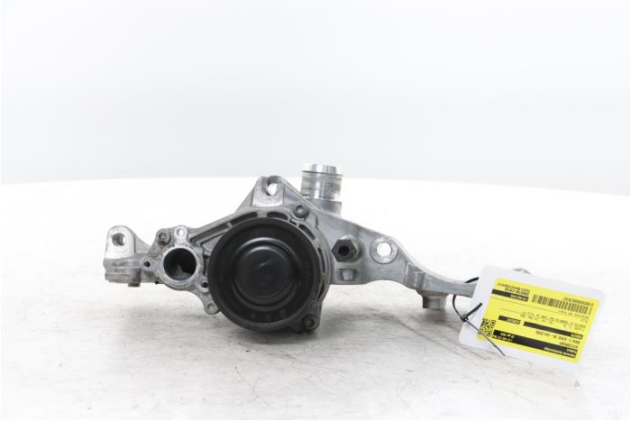 Begagnade Vattenpump BMW 1 serie (F40) 118i 1.5 TwinPower 12V Pris € 100,00 Marginaltabell erbjuds av Snuverink Autodemontage
