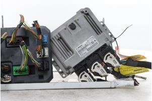 Engine management computer from a Citroën DS3 (SA) 1.6 16V VTS THP 155 2011