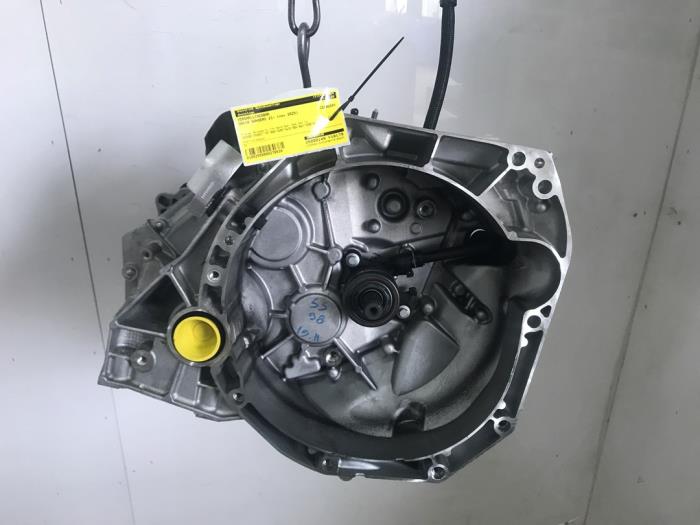 Usagé Boîte de vitesse Dacia Sandero III 1.0 TCE 110 12V Prix € 950,00 Règlement à la marge proposé par Snuverink Autodemontage