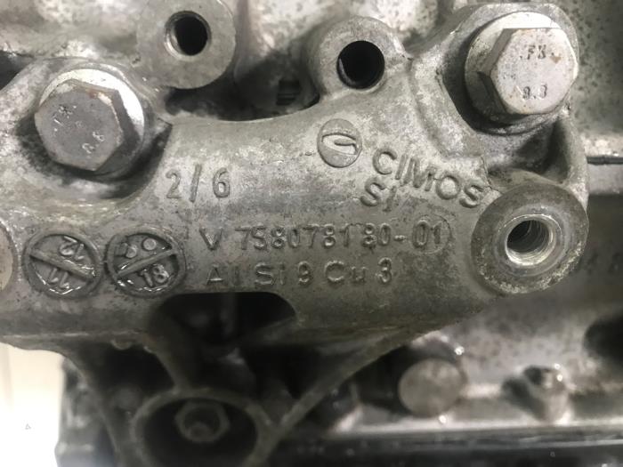 Engine from a Citroën DS5 (KD/KF) 1.6 16V THP 155 2012