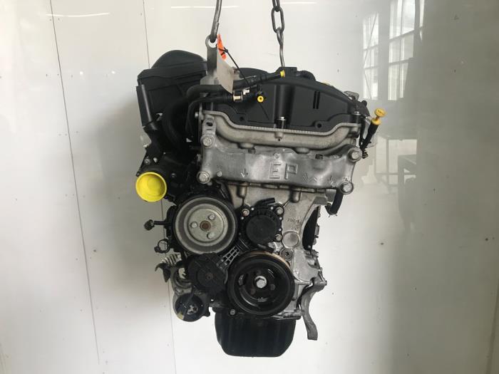 Engine from a Citroën DS5 (KD/KF) 1.6 16V THP 155 2012