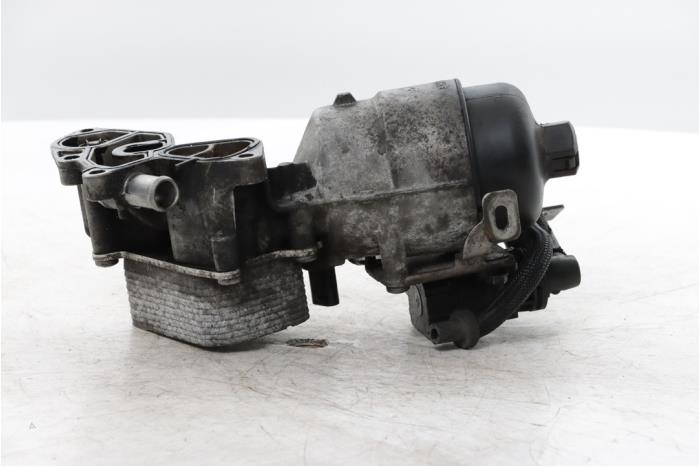 Gebrauchte Ölfiltergehäuse Peugeot Expert (V1/VA/VB/VE/VF/VT/VY) 1.6 Blue HDi 95 16V Preis € 54,45 Mit Mehrwertsteuer angeboten von Snuverink Autodemontage