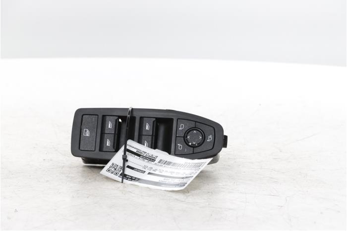 Używane Przelacznik combi okienny BMW X1 (U11) sDrive 18d 2.0 16V Cena € 60,50 Z VAT oferowane przez Snuverink Autodemontage