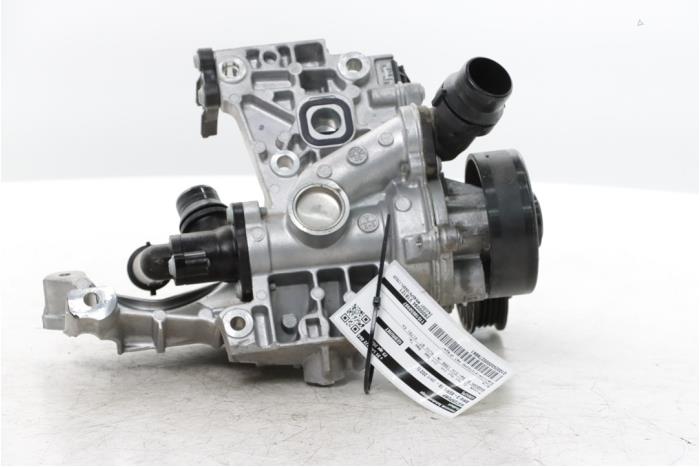Begagnade Vattenpump BMW 3 serie (G20) 330e 2.0 TwinPower Turbo 16V Pris € 121,00 Inklusive moms erbjuds av Snuverink Autodemontage