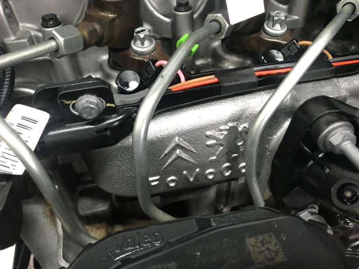 Engine from a Peugeot Partner (EA//EF/EN/EU) 1.6 BlueHDi 100 2019