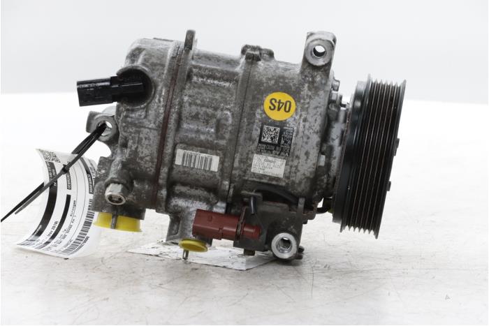 Usagé Compresseur de clim Volkswagen Polo VI (AW1) 1.0 TSI 12V Prix € 90,00 Règlement à la marge proposé par Snuverink Autodemontage