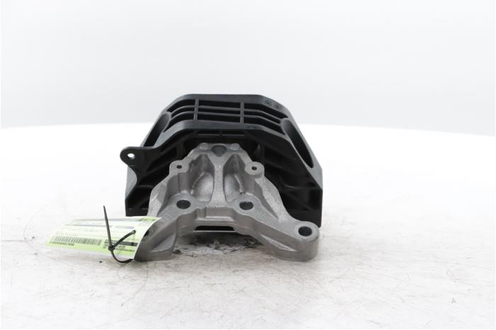 Used Engine mount Opel Corsa F (UB/UH/UP) 1.2 Turbo 12V 110 Hybrid Price € 60,00 Margin scheme offered by Snuverink Autodemontage