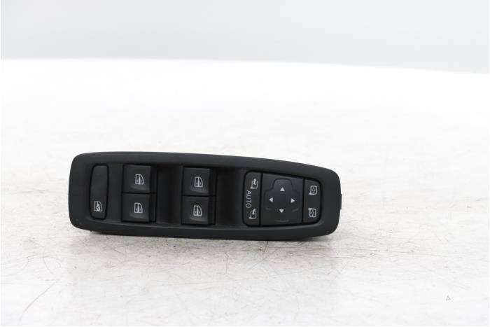 Usados Interruptor combinado de ventanillas Renault Scénic IV (RFAJ) 1.3 TCE 115 16V Precio € 45,00 Norma de margen ofrecido por Snuverink Autodemontage