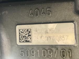 Getriebe van een Peugeot 2008 (UD/UK/UR/US/UX) 1.2 Hybrid 136 2025