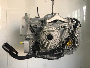Getriebe van een Peugeot 2008 (UD/UK/UR/US/UX) 1.2 Hybrid 136 2025