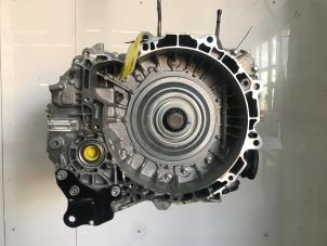 Getriebe van een Peugeot 2008 (UD/UK/UR/US/UX) 1.2 Hybrid 136 2025