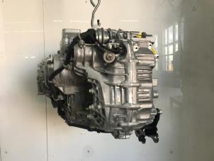 Getriebe van een Peugeot 2008 (UD/UK/UR/US/UX) 1.2 Hybrid 136 2025