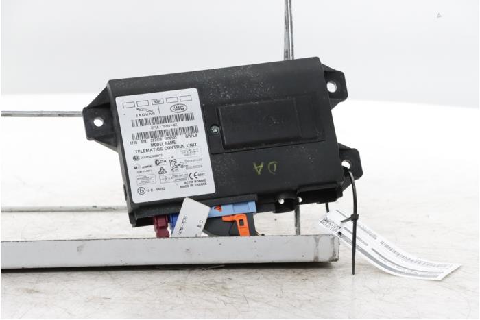 Używane Modul telefoniczny Landrover Range Rover Evoque (LVJ/LVS) 2.0 Si4 240 16V 5-drs. Cena € 75,00 Procedura marży oferowane przez Snuverink Autodemontage