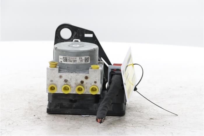 Usagé Bloc ABS Volkswagen Caddy Cargo V (SBA/SBH) 2.0 TDI SCR Prix € 544,50 Prix TTC proposé par Snuverink Autodemontage