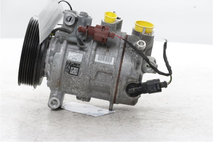 Usagé Pompe clim Volkswagen Polo VI (AW1) 1.0 TSI 12V Prix € 125,00 Règlement à la marge proposé par Snuverink Autodemontage
