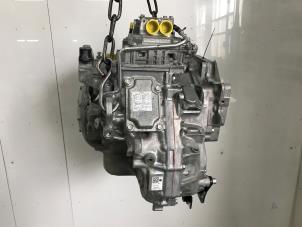 Getriebe van een Peugeot 308 SW (F4/FC/FN/FR) 1.6 16V HYbrid 180 e-EAT8 2022
