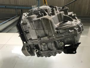 Getriebe van een Peugeot 308 SW (F4/FC/FN/FR) 1.6 16V HYbrid 180 e-EAT8 2022