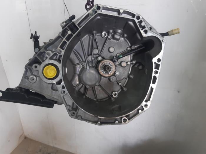 Usagé Boîte de vitesse Renault Express 1.5 dCi 95 Prix € 1.203,95 Prix TTC proposé par Snuverink Autodemontage