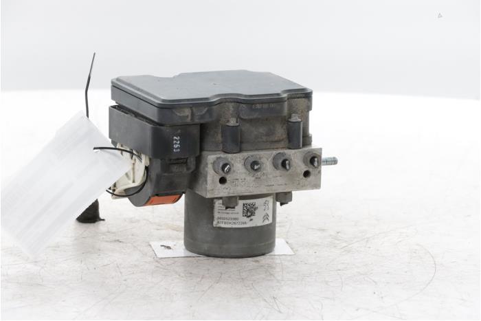 Usagé Bloc ABS Peugeot 308 SW (F4/FC/FN/FR) 1.2 12V PureTech 130 Prix € 423,50 Prix TTC proposé par Snuverink Autodemontage