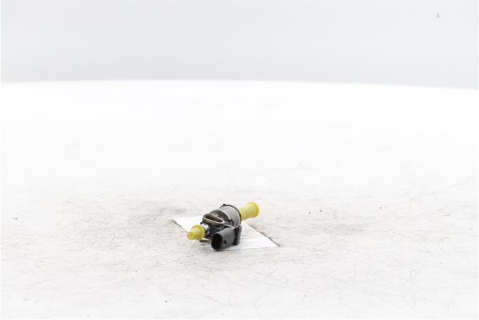 Usagé Injecteur (injection essence) Volkswagen Tiguan (CT1) 1.5 eHybrid 272 Prix € 84,70 Prix TTC proposé par Snuverink Autodemontage