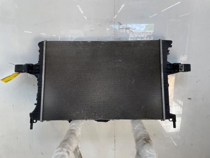 Usagé Radiateur Volvo EX30 Twin Motor Performance 69 kWh Prix € 150,00 Règlement à la marge proposé par Snuverink Autodemontage