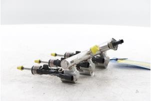 Système d'injection d'un Peugeot 408 1.2 12V Hybrid 136 2024