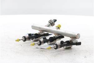 Système d'injection d'un Peugeot 408 1.2 12V Hybrid 136 2024