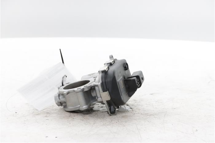Drosselklappengehäuse van een Volkswagen Polo VI (AW1) 1.0 TSI 12V 2024