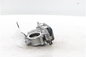 Drosselklappengehäuse van een Volkswagen Polo VI (AW1) 1.0 TSI 12V 2024
