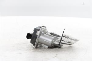 Drosselklappengehäuse van een Volkswagen Polo VI (AW1) 1.0 TSI 12V 2024
