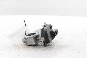 Drosselklappengehäuse van een Volkswagen Polo VI (AW1) 1.0 TSI 12V 2024