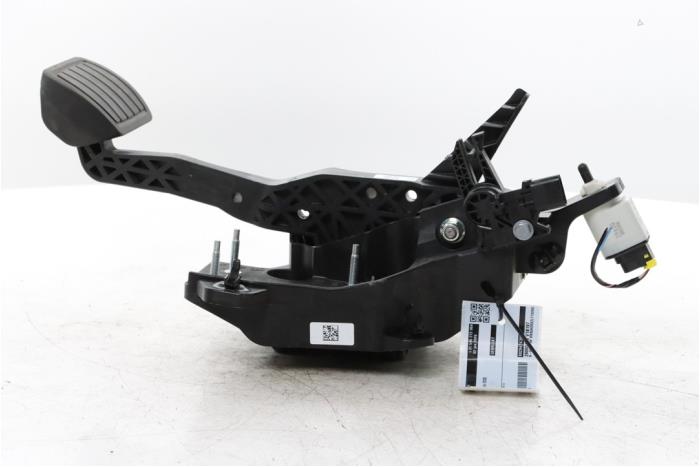 Używane Pedal hamulca Peugeot 208 II (UB/UH/UP) e-208 50 kWh Cena € 75,00 Procedura marży oferowane przez Snuverink Autodemontage