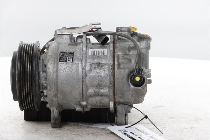 Usagé Compresseur de clim BMW 1 serie (F40) 118d 2.0 16V Prix € 120,00 Règlement à la marge proposé par Snuverink Autodemontage