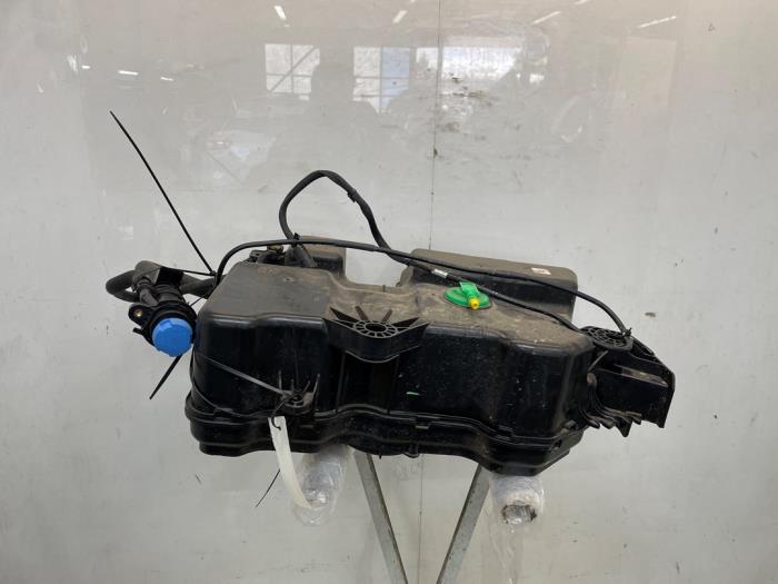 Usagé Réservoir Adblue Fiat Scudo 2.0 Multijet 145 Prix € 272,25 Prix TTC proposé par Snuverink Autodemontage