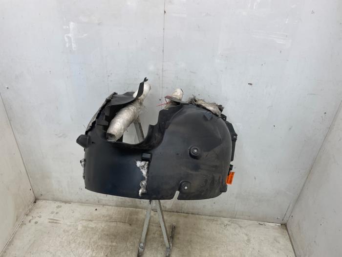 Używane Nadkole Citroen C4 Picasso (3D/3E) 1.6 16V VTi 120 Cena € 50,00 Procedura marży oferowane przez Snuverink Autodemontage