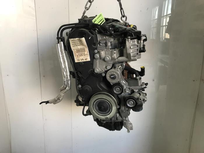 Engine from a Opel Vivaro 2.0 Diesel 145 2024