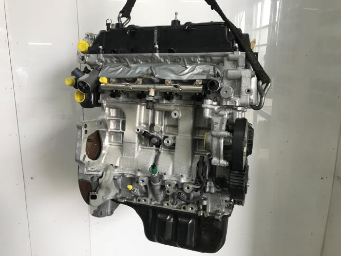 Engine from a DS DS 4 1.6 16V E-Tense 225 2023