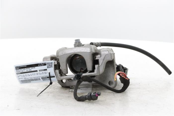 Gebrauchte Bremszange rechts hinten Peugeot 308 (F3/FB/FH/FM/FP) 1.2 PureTech Hybrid 136 Preis € 114,95 Mit Mehrwertsteuer angeboten von Snuverink Autodemontage