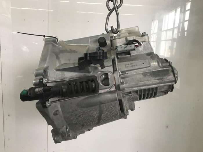 Getriebe  C3 (CB/CC), 2024 1.2 PureTech 100, Fließheck, Benzin, 1.199cc, 74kW (101pk), FWD, EB2LTED; HPV, 2024-04, CCHPV (Gebraucht)