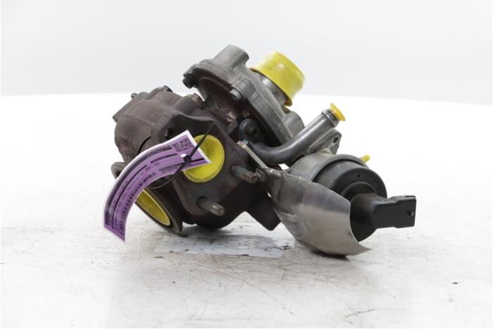 Usagé Turbo Fiat Doblo Cargo (263) 1.3 D Multijet Prix sur demande proposé par Snuverink Autodemontage