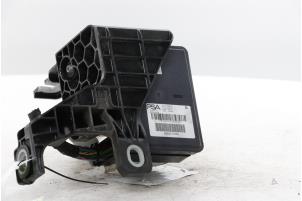 ABS-pump från en Opel Vivaro 2.0 Diesel 145 2024