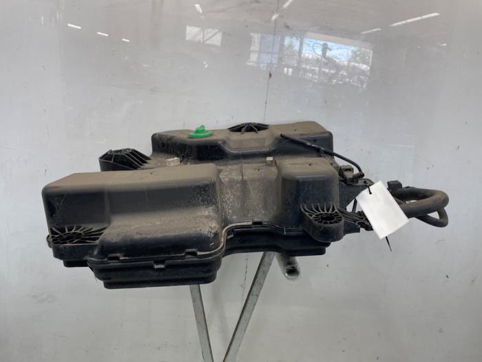 Usagé Réservoir Adblue Opel Vivaro 2.0 Diesel 145 Prix € 272,25 Prix TTC proposé par Snuverink Autodemontage